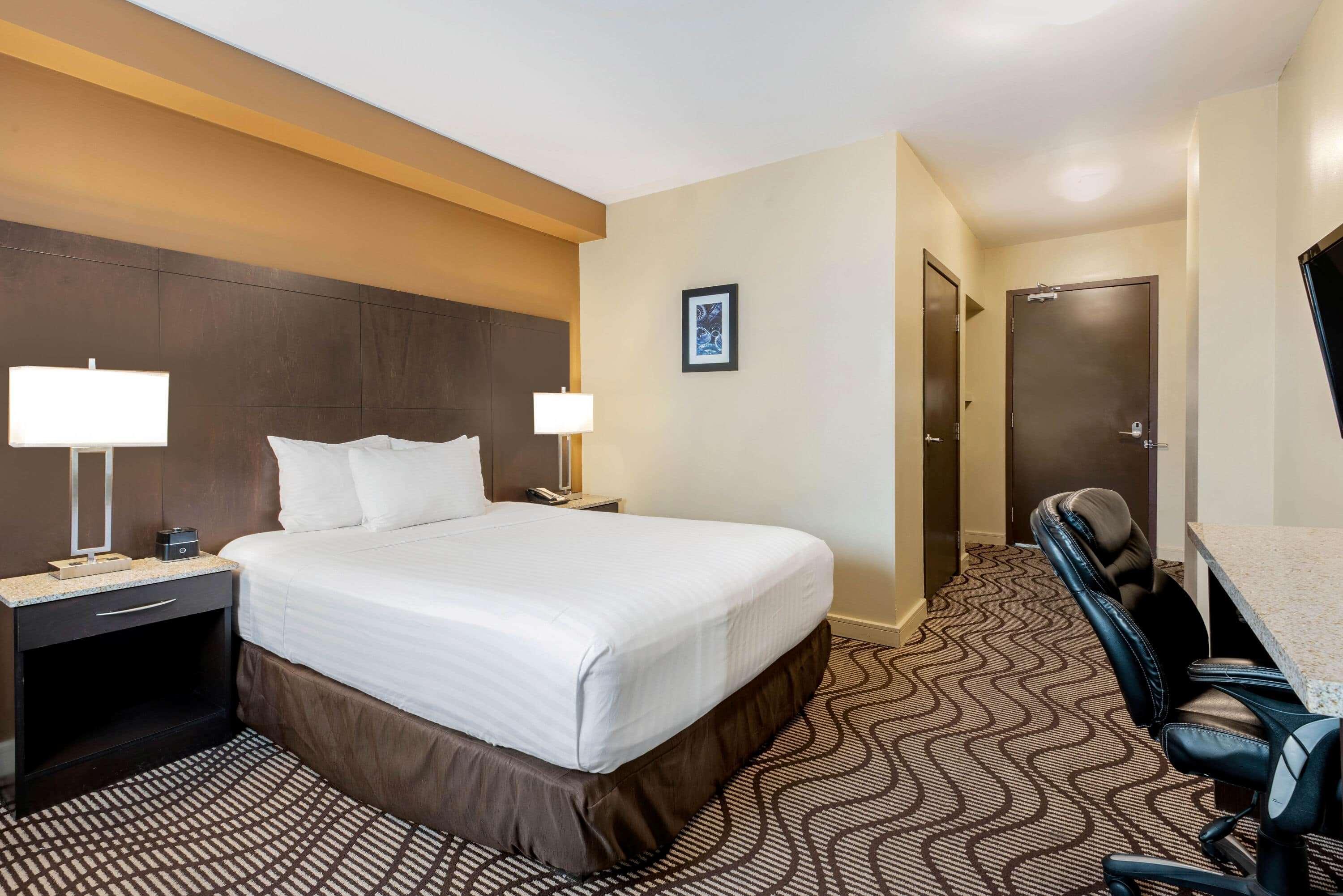 La Quinta By Wyndham Oshawa Hotel Exterior photo