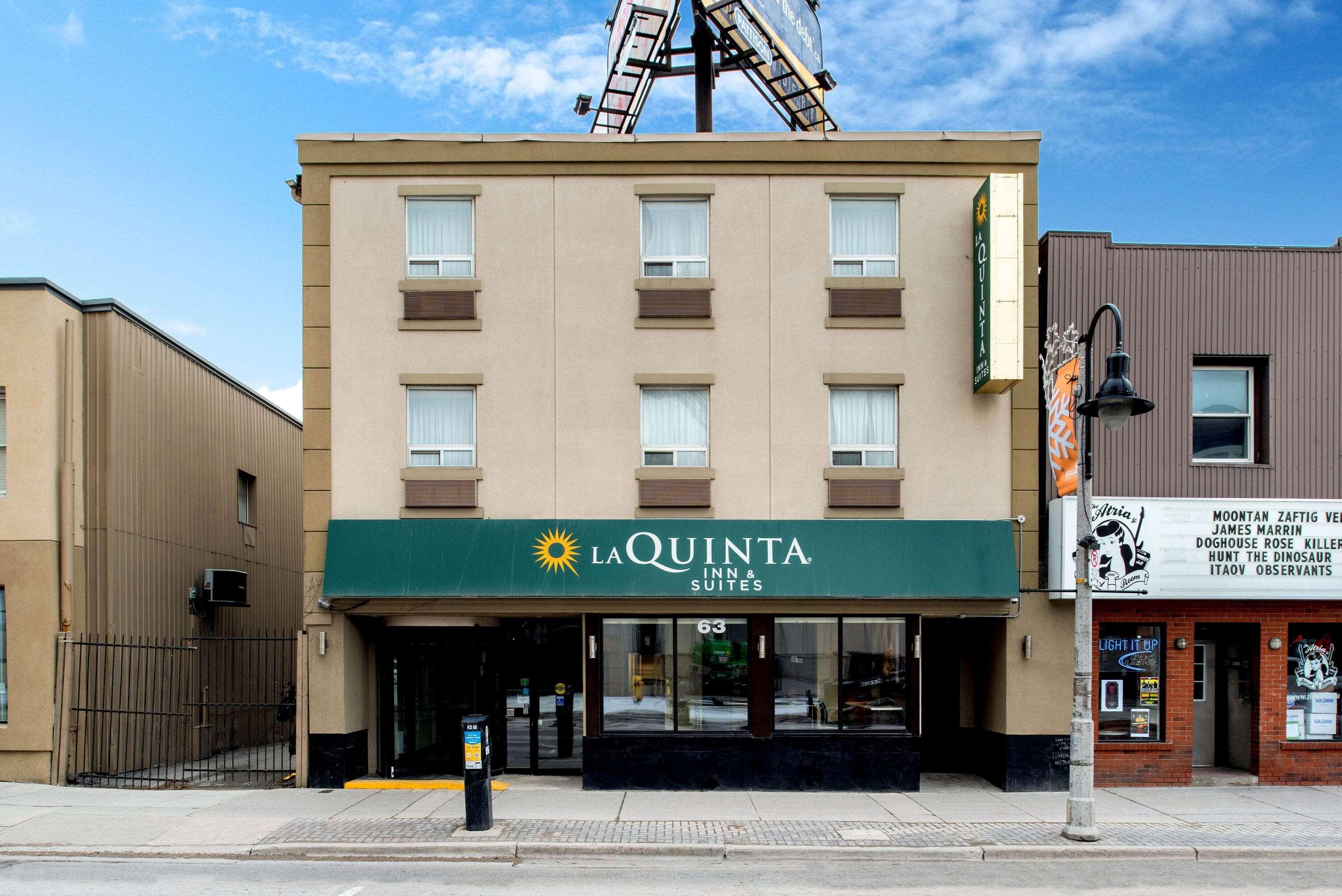 La Quinta By Wyndham Oshawa Hotel Exterior photo